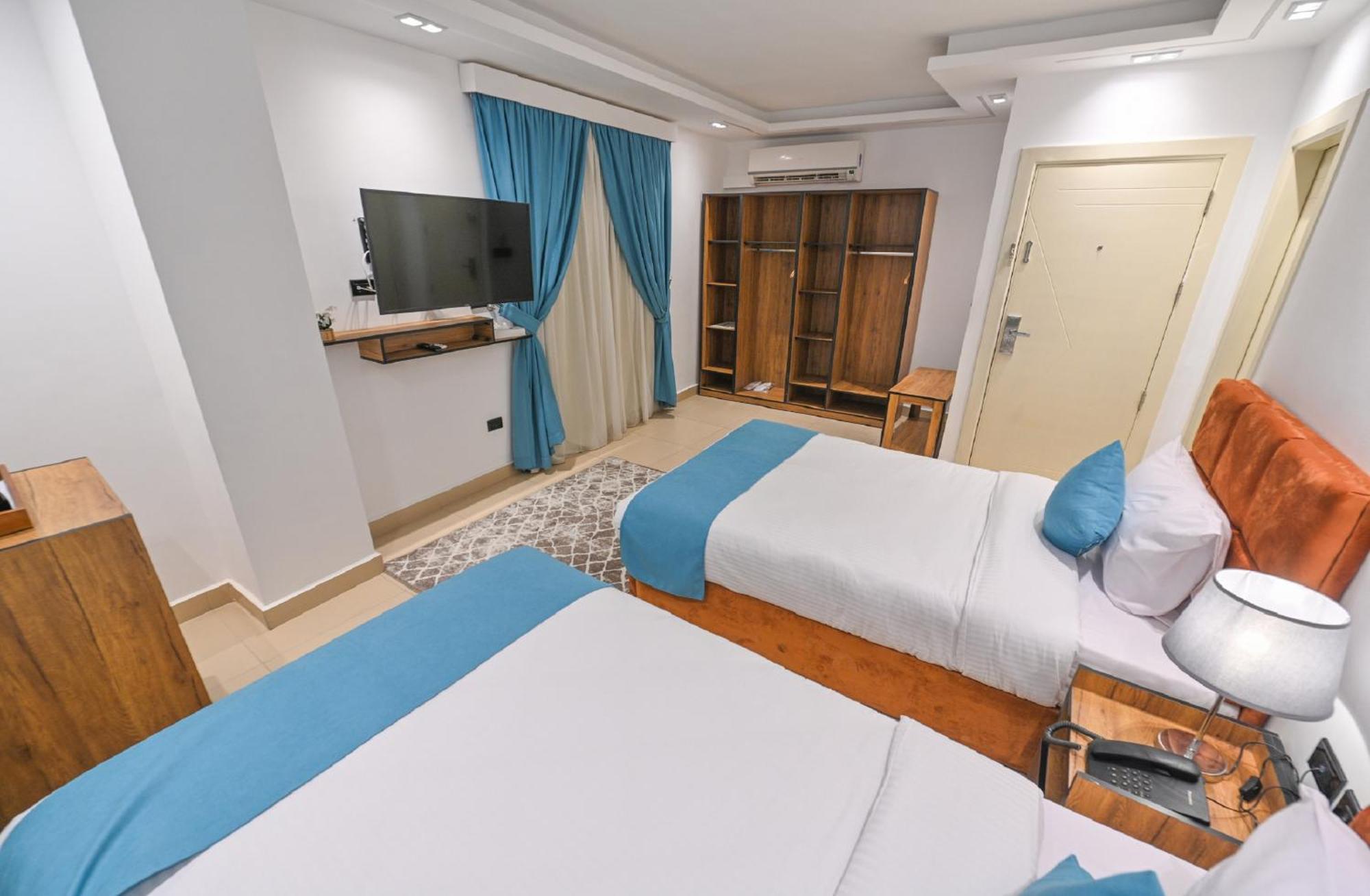 Pyramids Gem Plaza Hotel Kafret el-Gabal Exterior photo