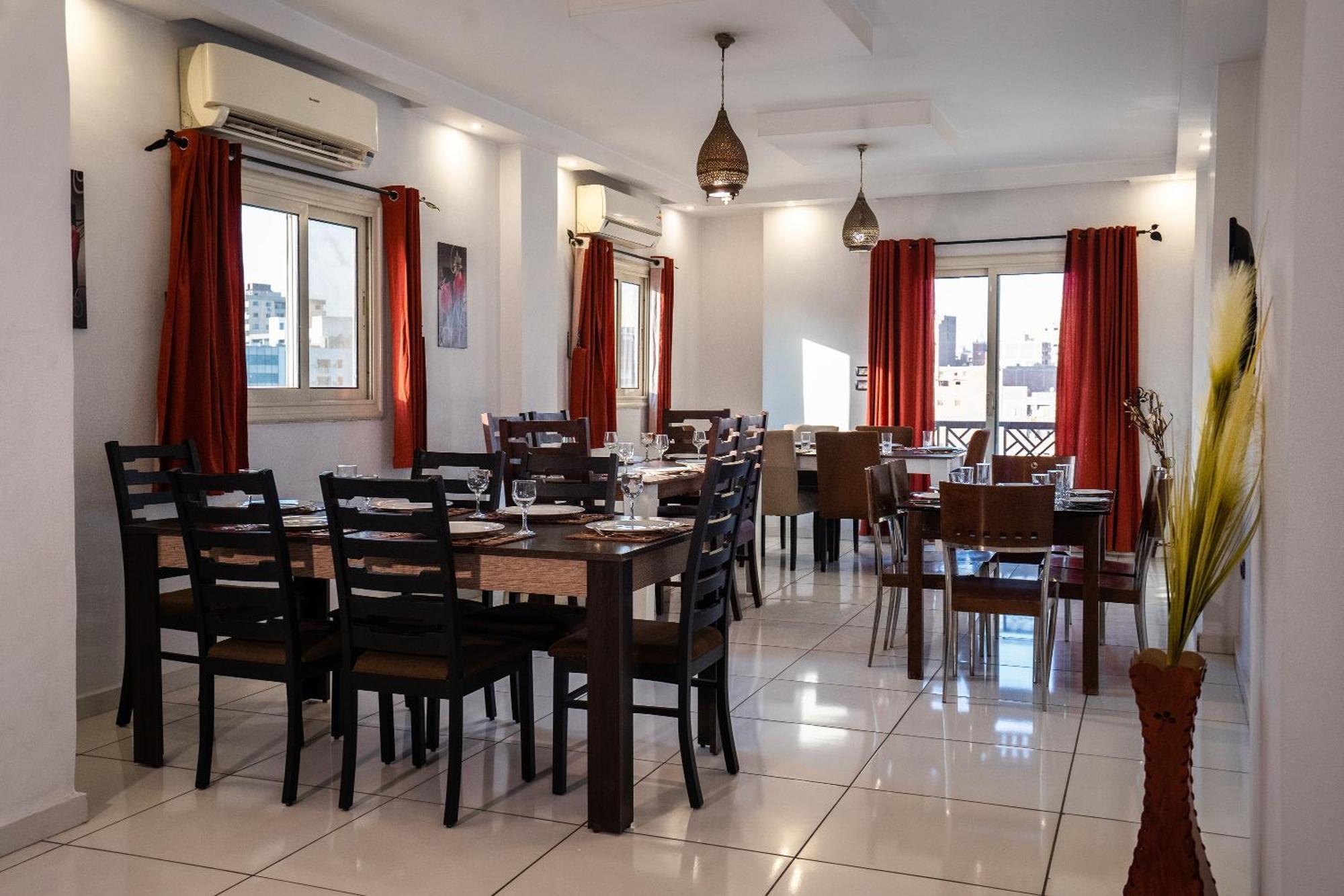 Pyramids Gem Plaza Hotel Kafret el-Gabal Exterior photo