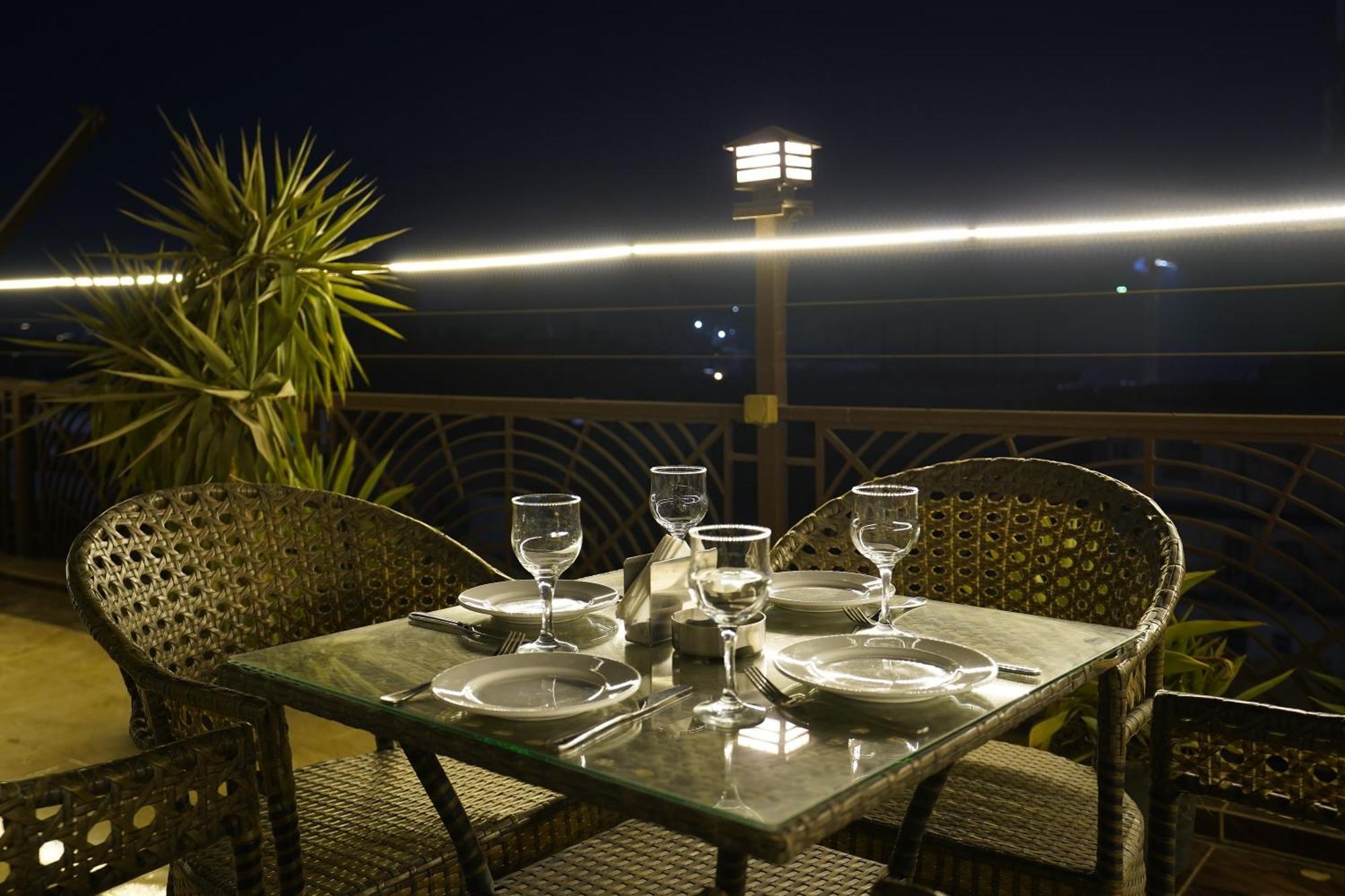 Pyramids Gem Plaza Hotel Kafret el-Gabal Exterior photo